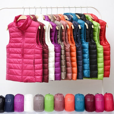 Amira™ | Chaleco ligero de plumas con diseño plisado